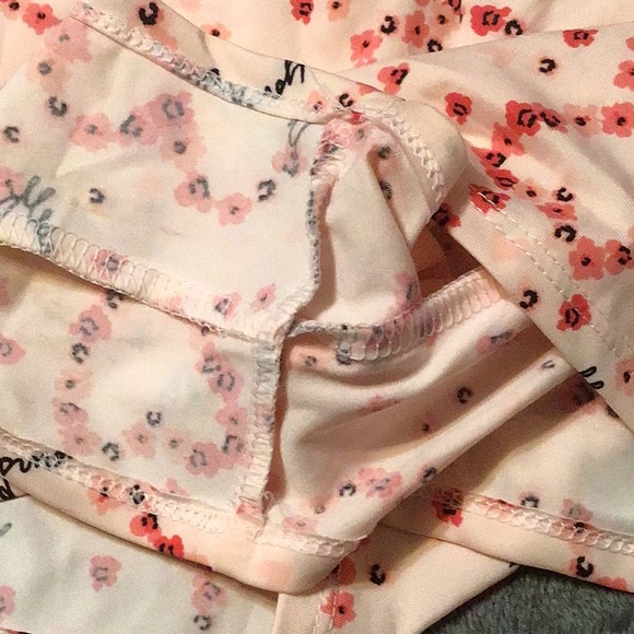 Intimate Wears. - Picture 5 of 7